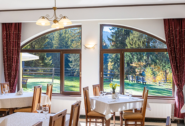 Hotel Casa Viorel Poiana Brasov | Cazare Poiana Brasov | Poiana Brasov Hotel | Cazare hotel Poiana Brasov | Oferte cazare Poiana Brasov | Hotel Poiana Brasov | Poiana Brasov cazare | Restaurant Poiana Brasov | Poiana Brasov restaurant | Evenimente coporate Poiana Brasov | Organizare evenimente Poiana Brasov | Sala de conferinte Poiana Brasov