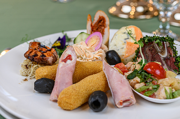 Hotel Casa Viorel Poiana Brasov | Cazare Poiana Brasov | Poiana Brasov Hotel | Cazare hotel Poiana Brasov | Oferte cazare Poiana Brasov | Hotel Poiana Brasov | Poiana Brasov cazare | Restaurant Poiana Brasov | Poiana Brasov restaurant | Evenimente coporate Poiana Brasov | Organizare evenimente Poiana Brasov | Sala de conferinte Poiana Brasov